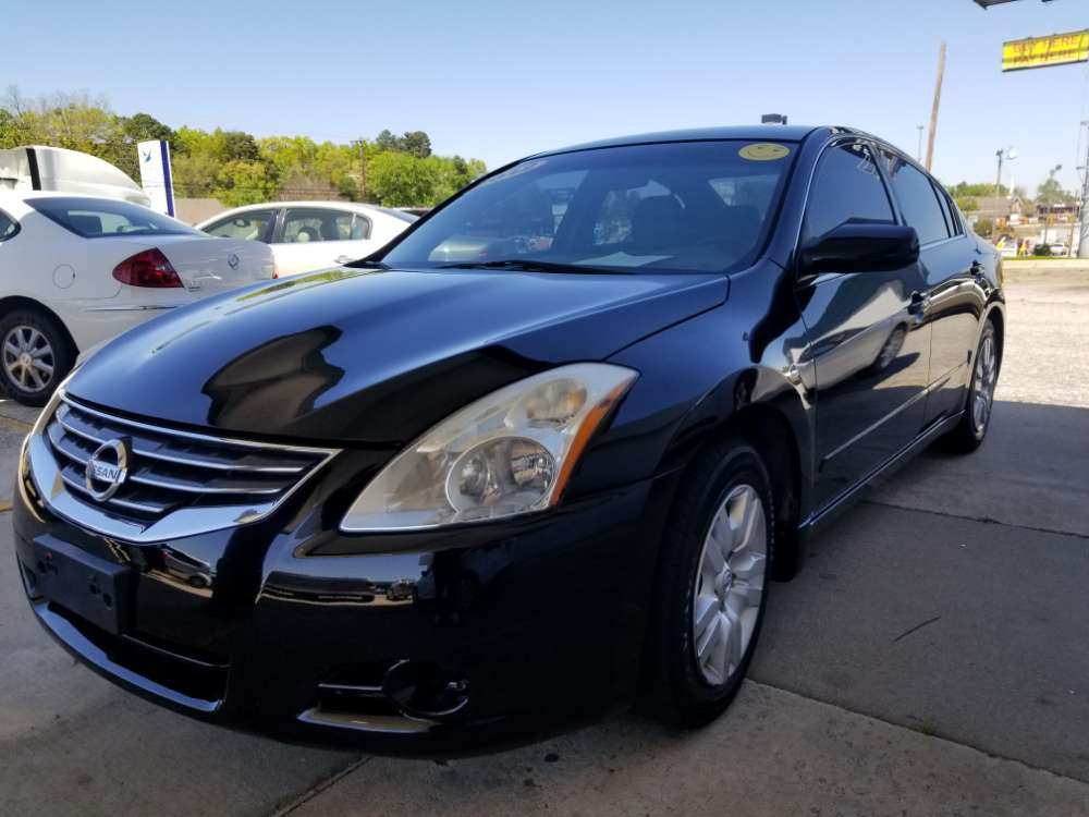 Nissan Altima 2012 Family Auto of Taylors
