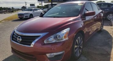Nissan Altima 2014 Red