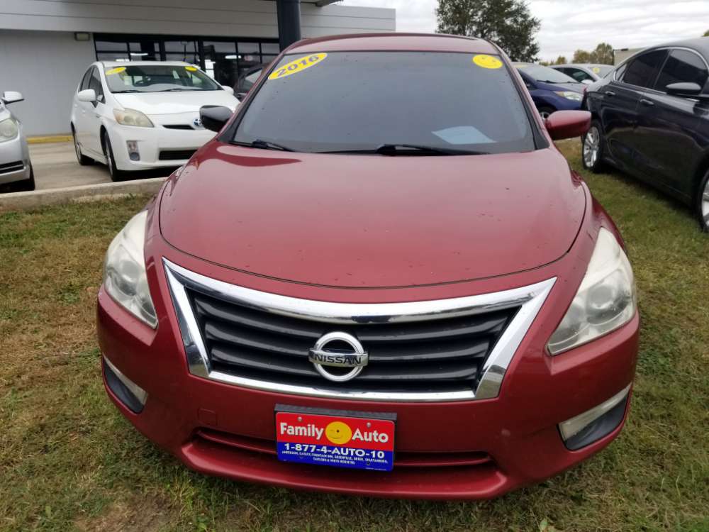 Nissan Altima 2016 Red