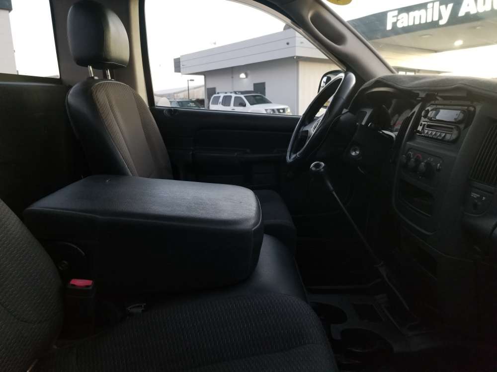 Dodge Ram [stick shift] 2003 Family Auto of Taylors