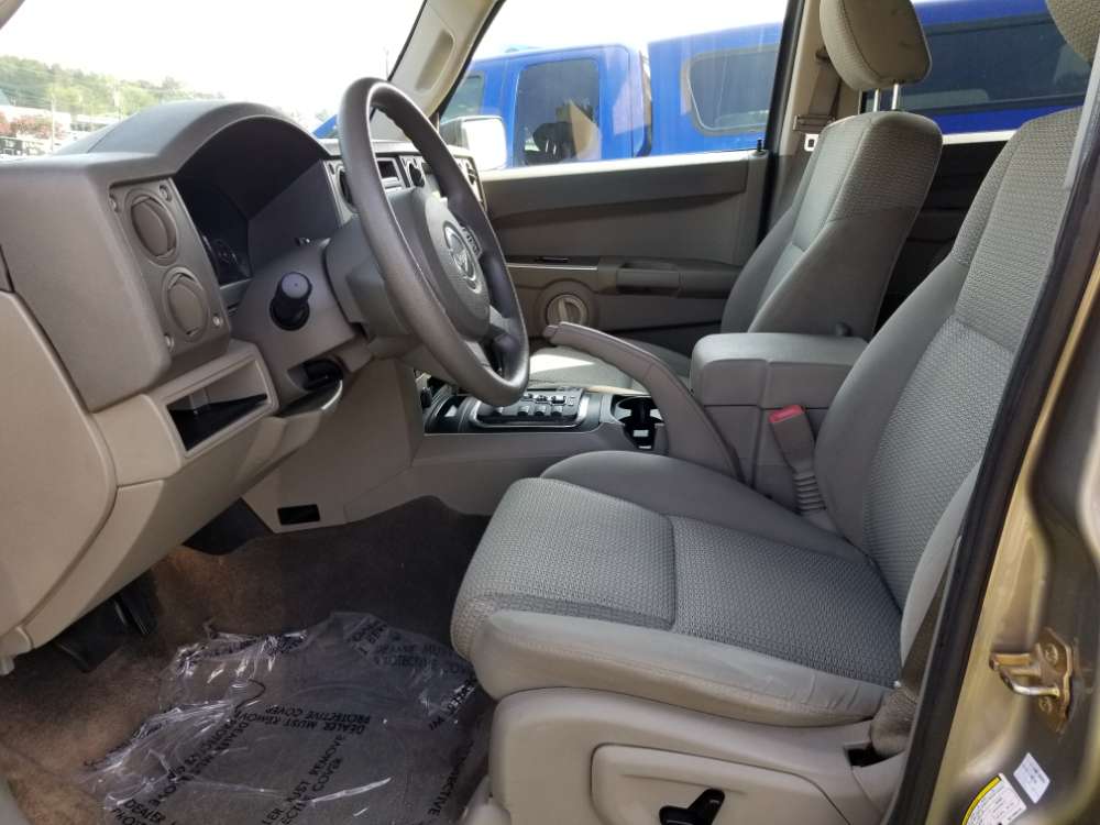 Jeep Commander 2006 Gold