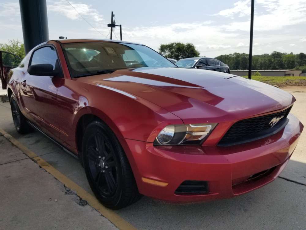Ford Mustang 2010 Red