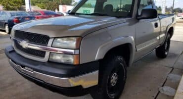 Chevrolet Silverado 2004 Tan