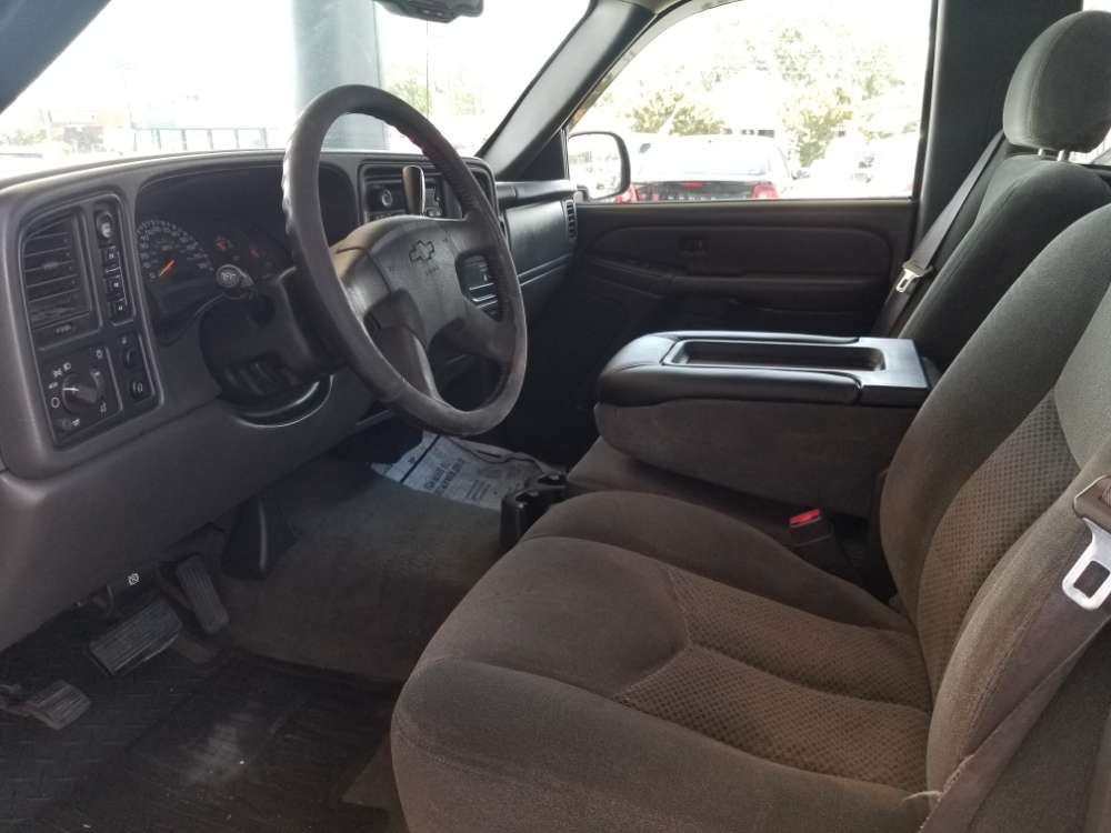 Chevrolet Silverado 2004 Tan