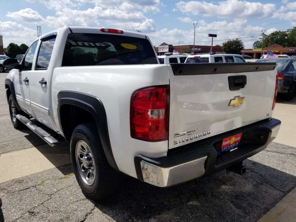 Chevrolet Silverado 2011 White