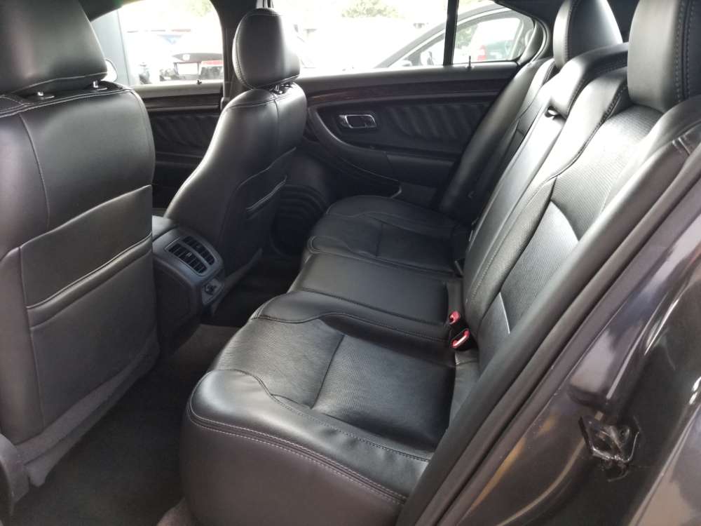 Ford Taurus 2015 Gray