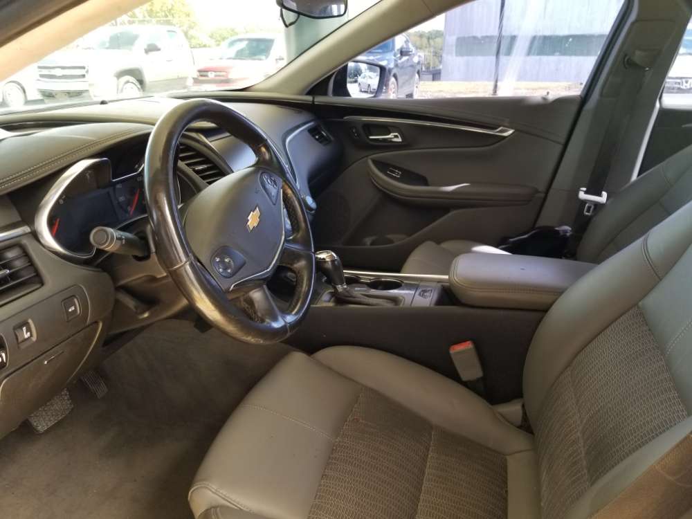 Chev6 Impala 2019 Blue