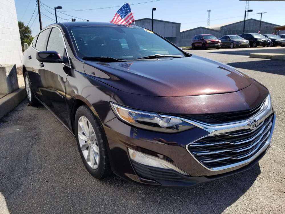 Chevrolet Malibu 2021 Purple