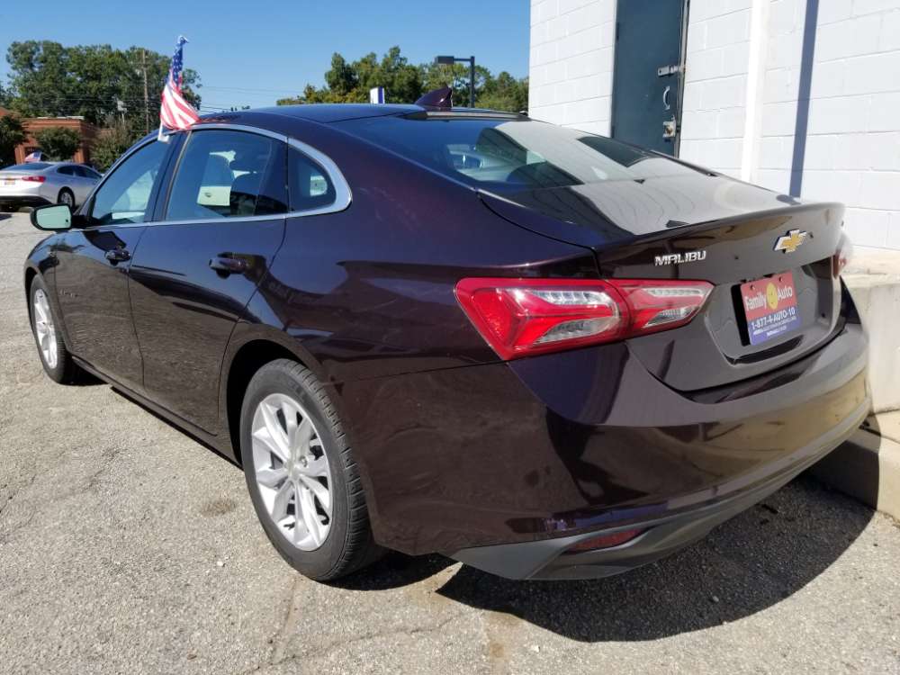 Chevrolet Malibu 2021 Purple