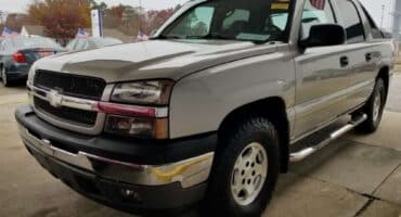 Chevrolet Avalanche 2005 Silver
