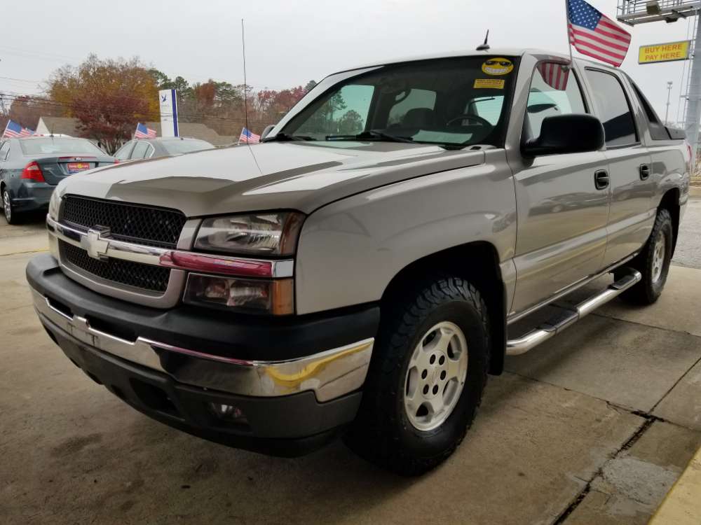 Chevrolet Avalanche 2005 Silver