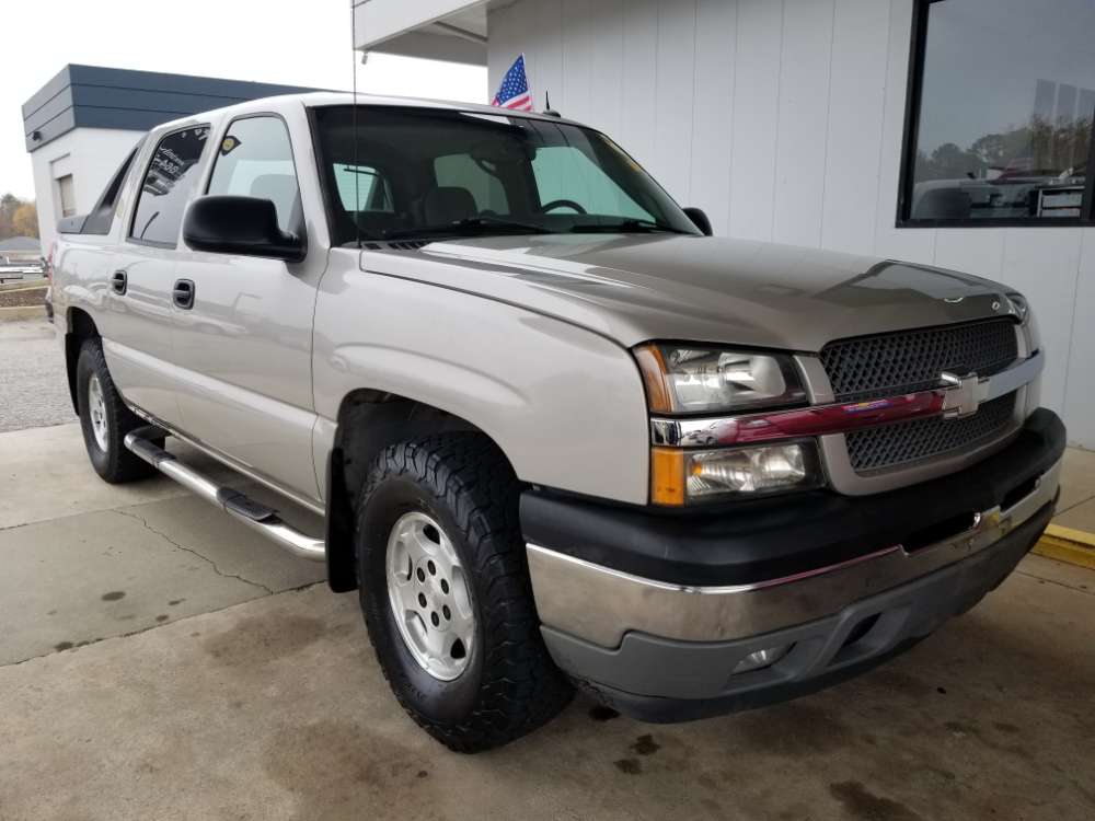 Chevrolet Avalanche 2005 Silver