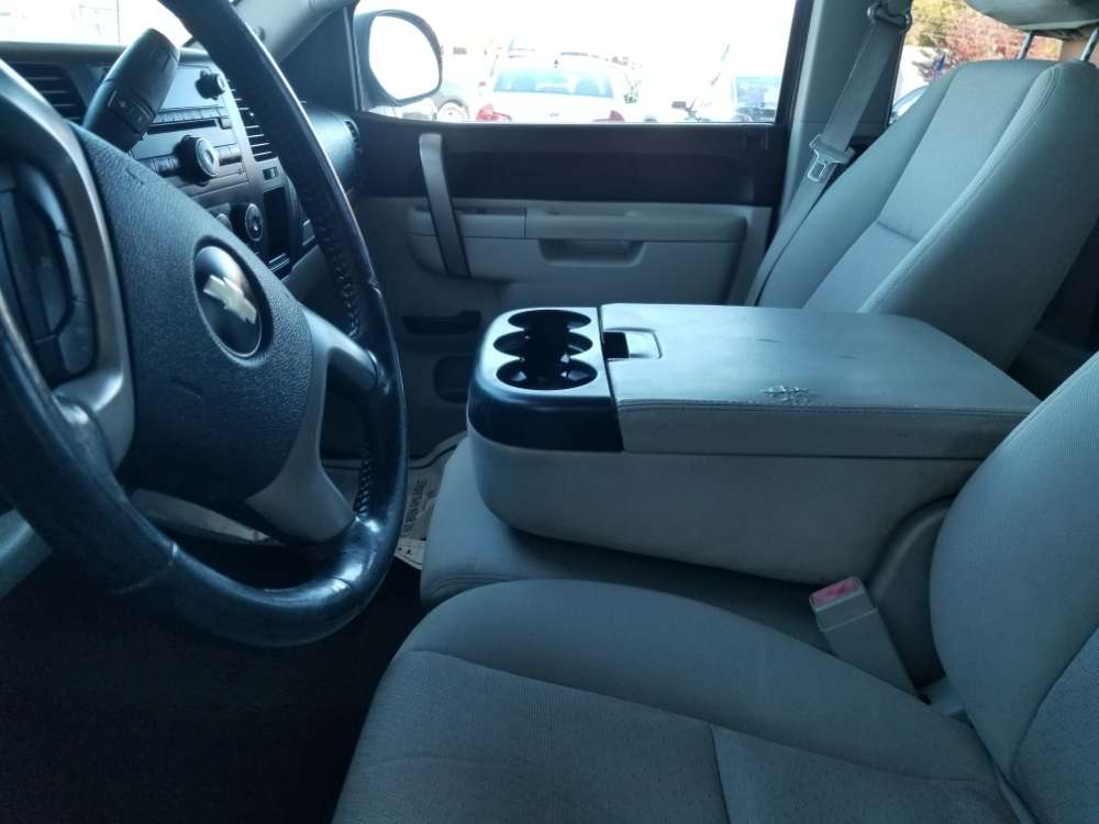 Chevrolet Silverado 2010 Gray