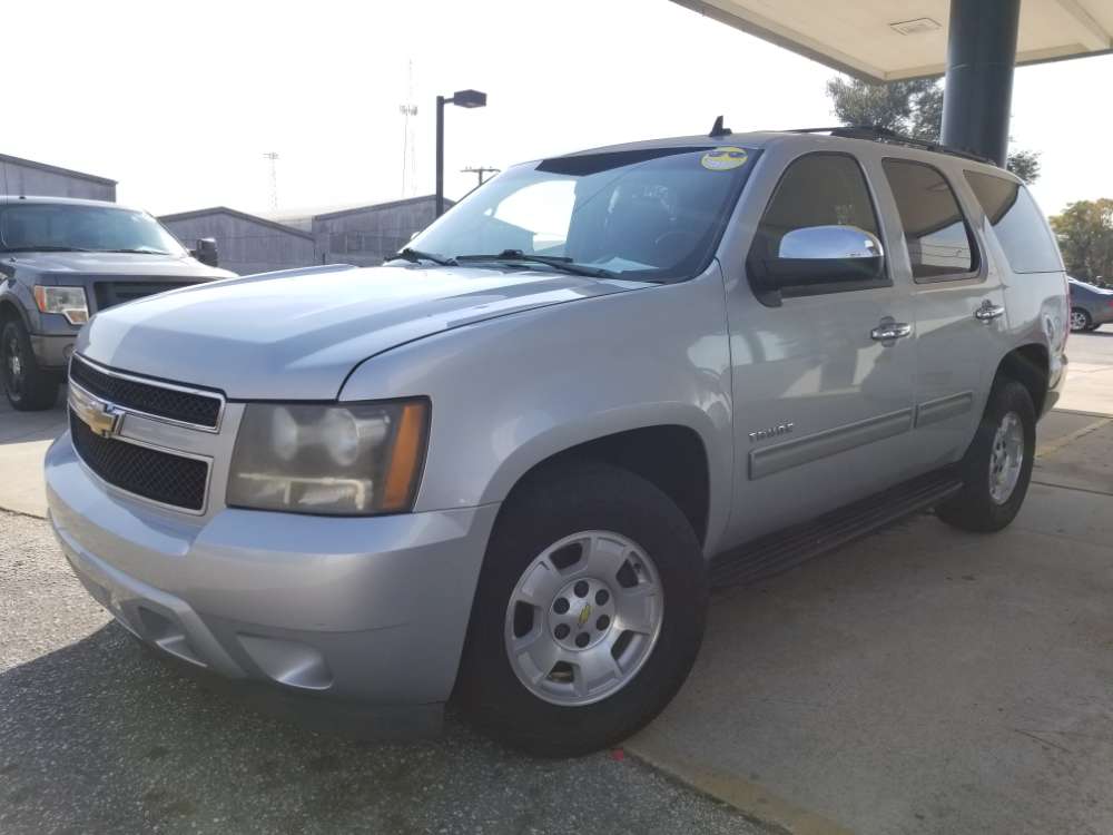 Chevrolet Tahoe 2011 Silver