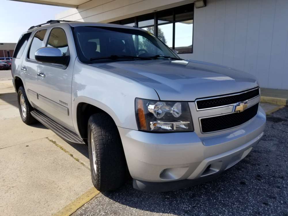 Chevrolet Tahoe 2011 Silver