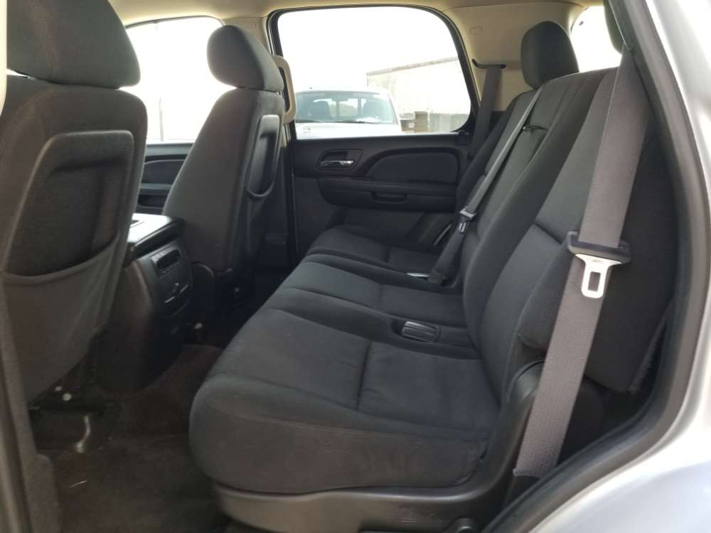 Chevrolet Tahoe 2011 Silver