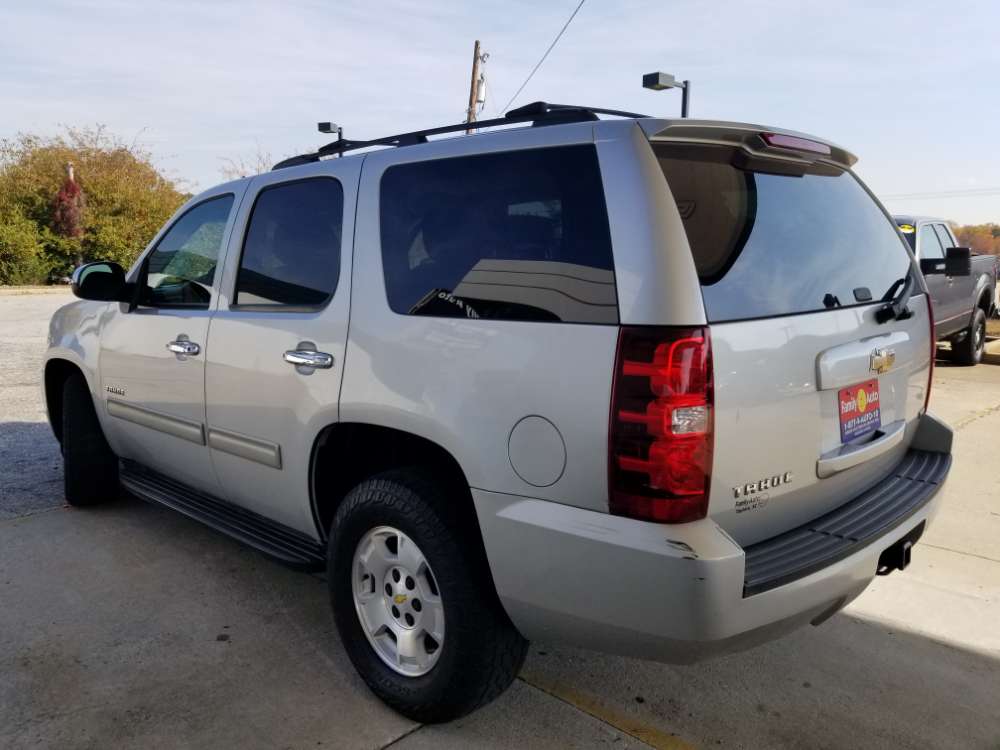 Chevrolet Tahoe 2011 Silver