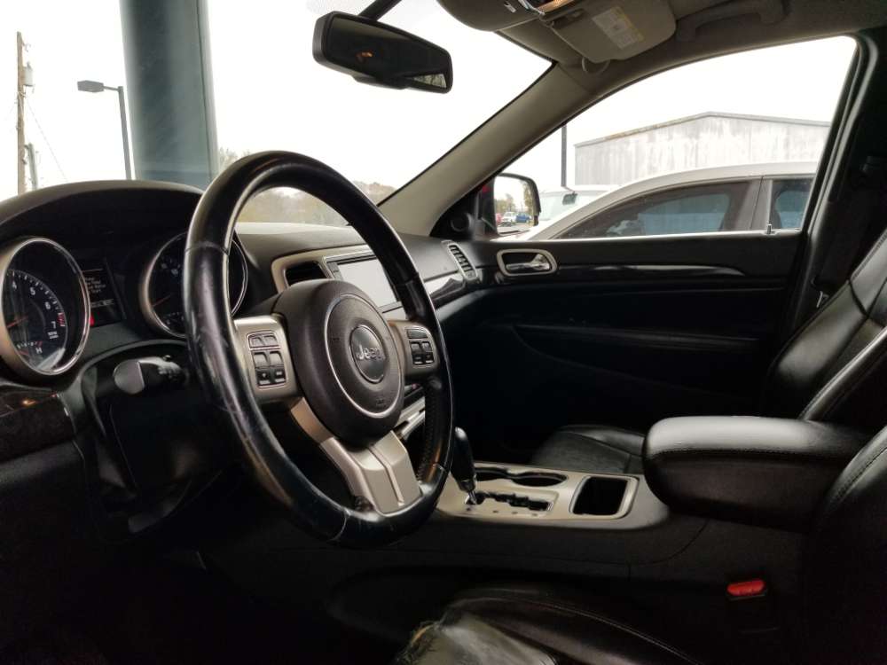 Jeep Cherokee 2011 Red