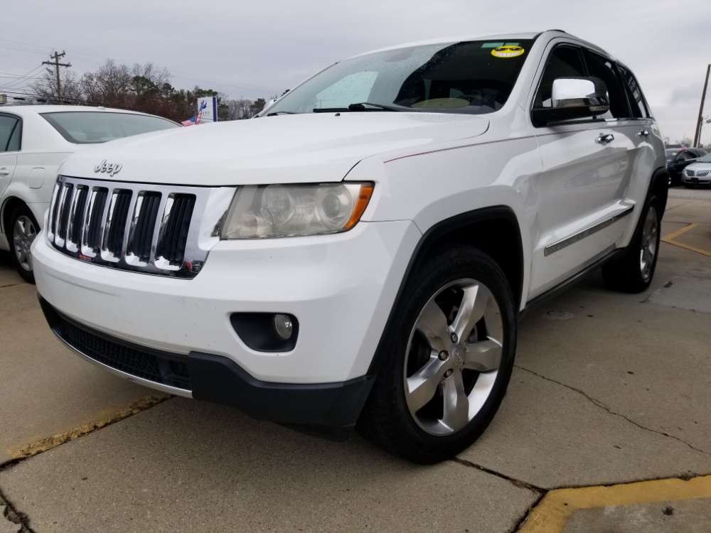 2013 Jeep Grand Cherokee Limited's photo